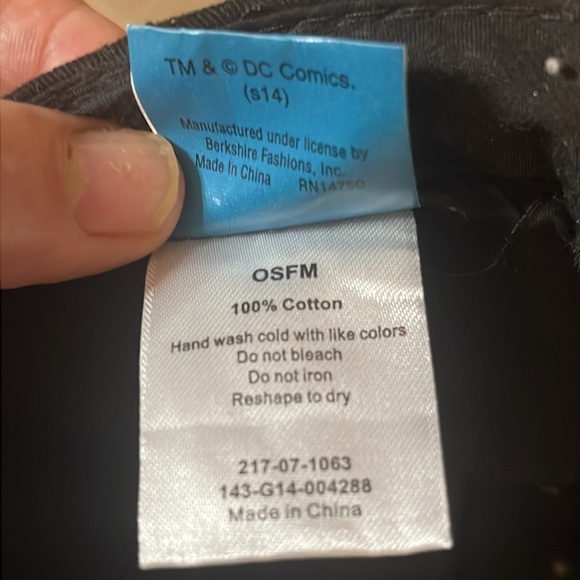 EUC Batman DC Comics Baseball Cap - kids youth adjustable back - Picture 8 of 8